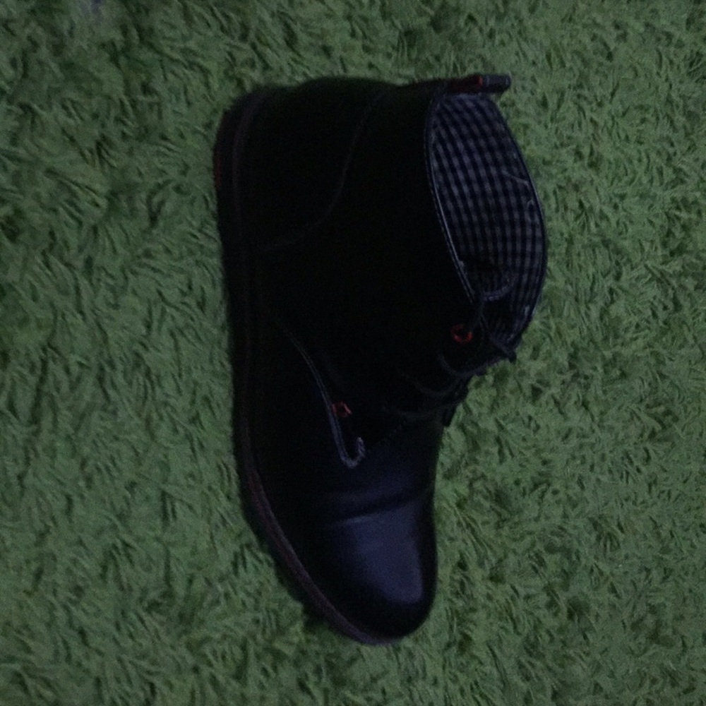Shoe